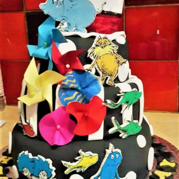 Dr Seuss cake1